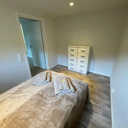 Bright&cozy 2 Bedroom 15 Min From ترومسو